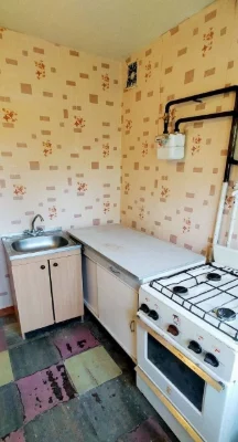 For sale 1-room apartment on Bogdan Khmelnytsky Street (12th quarter
