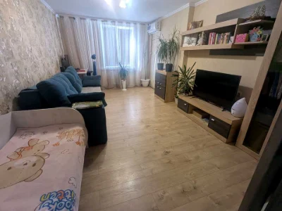 Apartment. Winnitsa, Molodyzhna St.