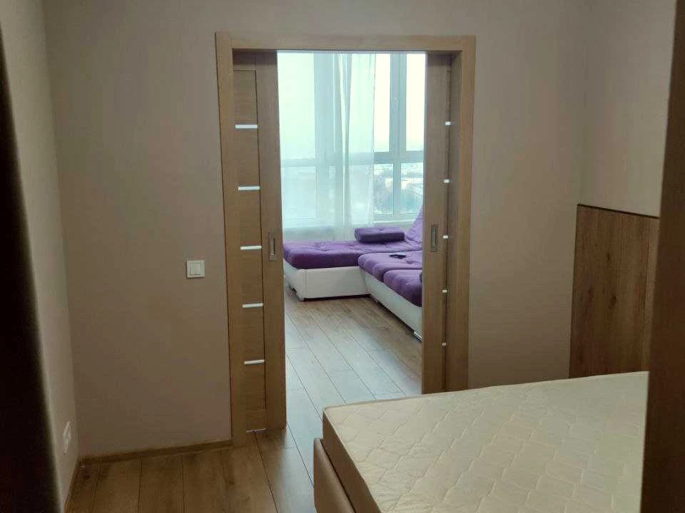 Квартира. Київ, Петропавлівська вул.