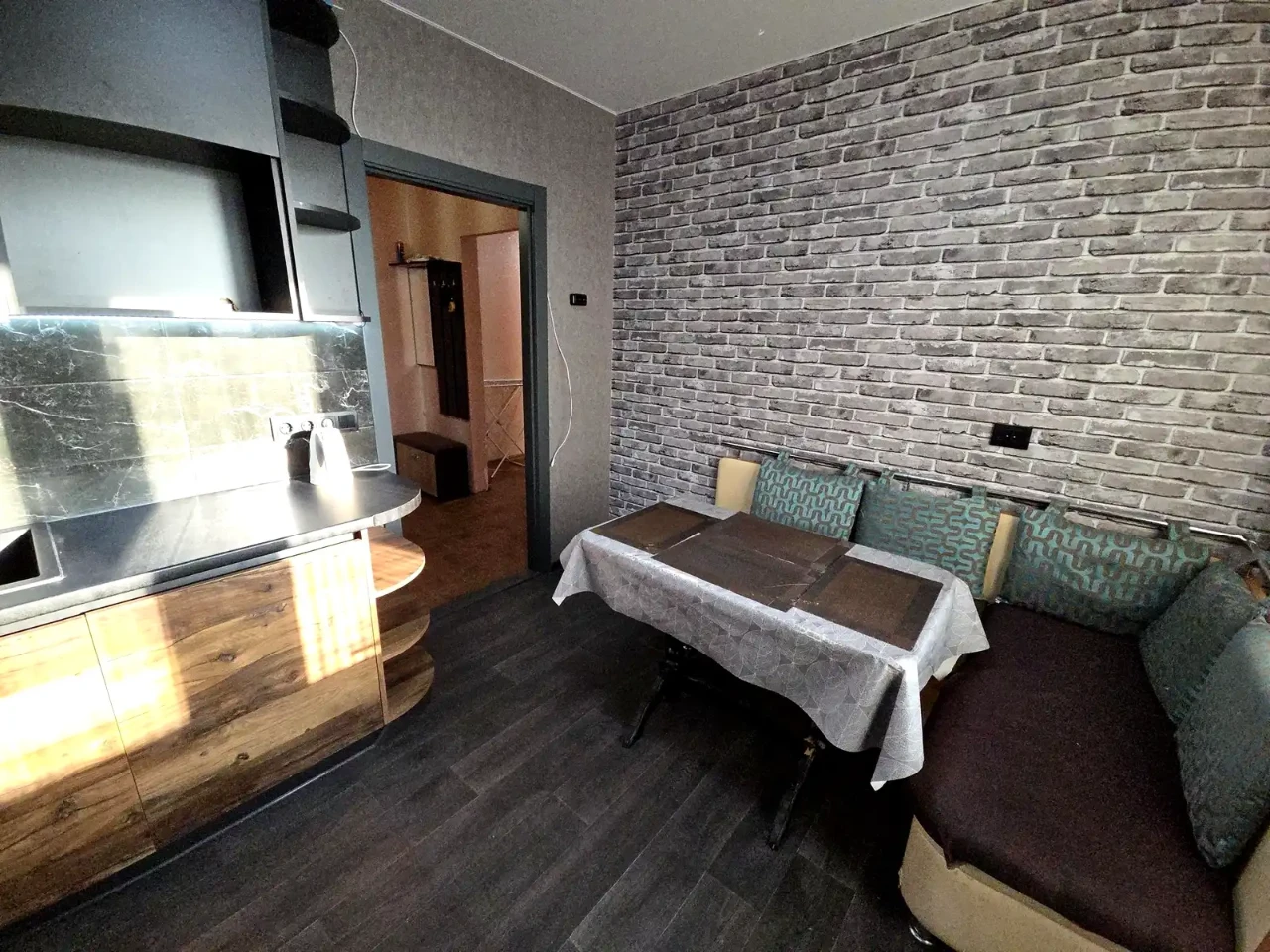 Sale of a 1-bedroom apartment 42.4 sq m on the 7th floor.