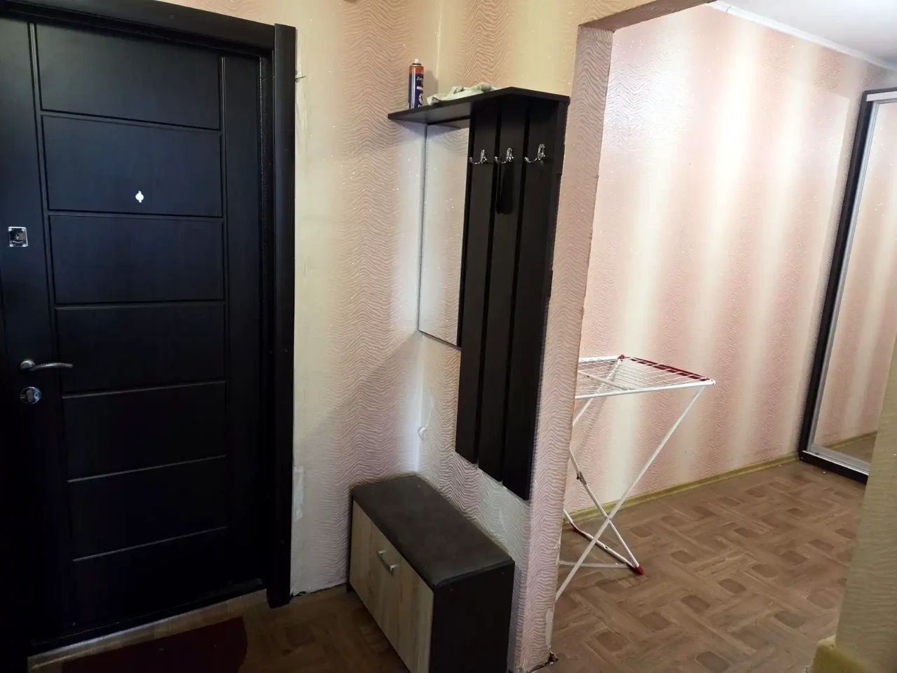 Sale of a 1-bedroom apartment 42.4 sq m on the 7th floor.