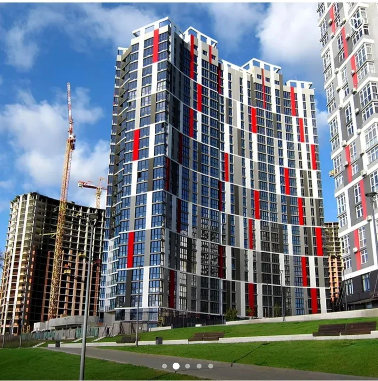 For sale 1-bedroom apartment on the bank of the Dnieper