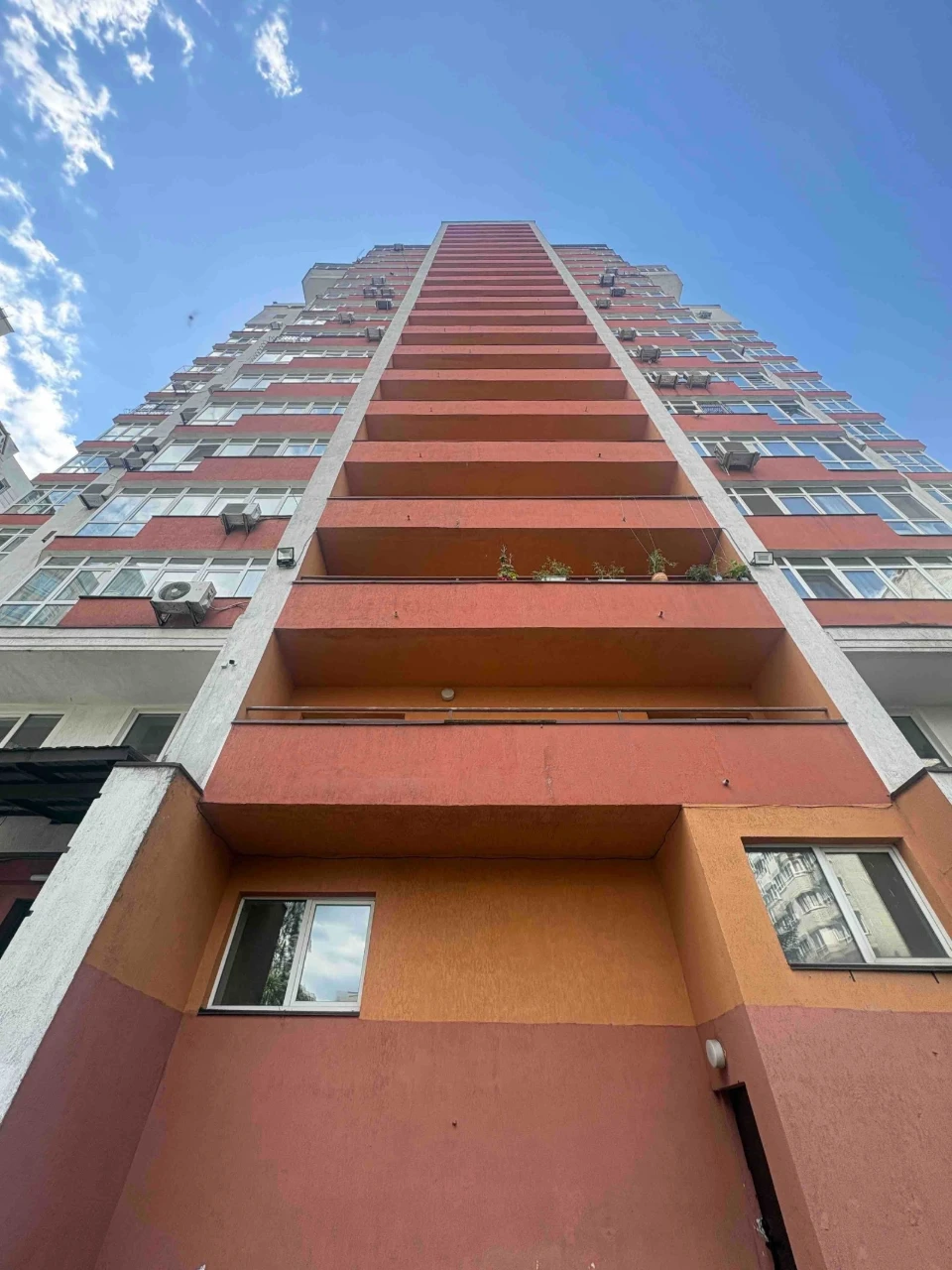 Spacious 2-bedroom apartment in ЖК Лікоград