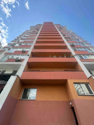 Spacious 2-bedroom apartment in ЖК Лікоград