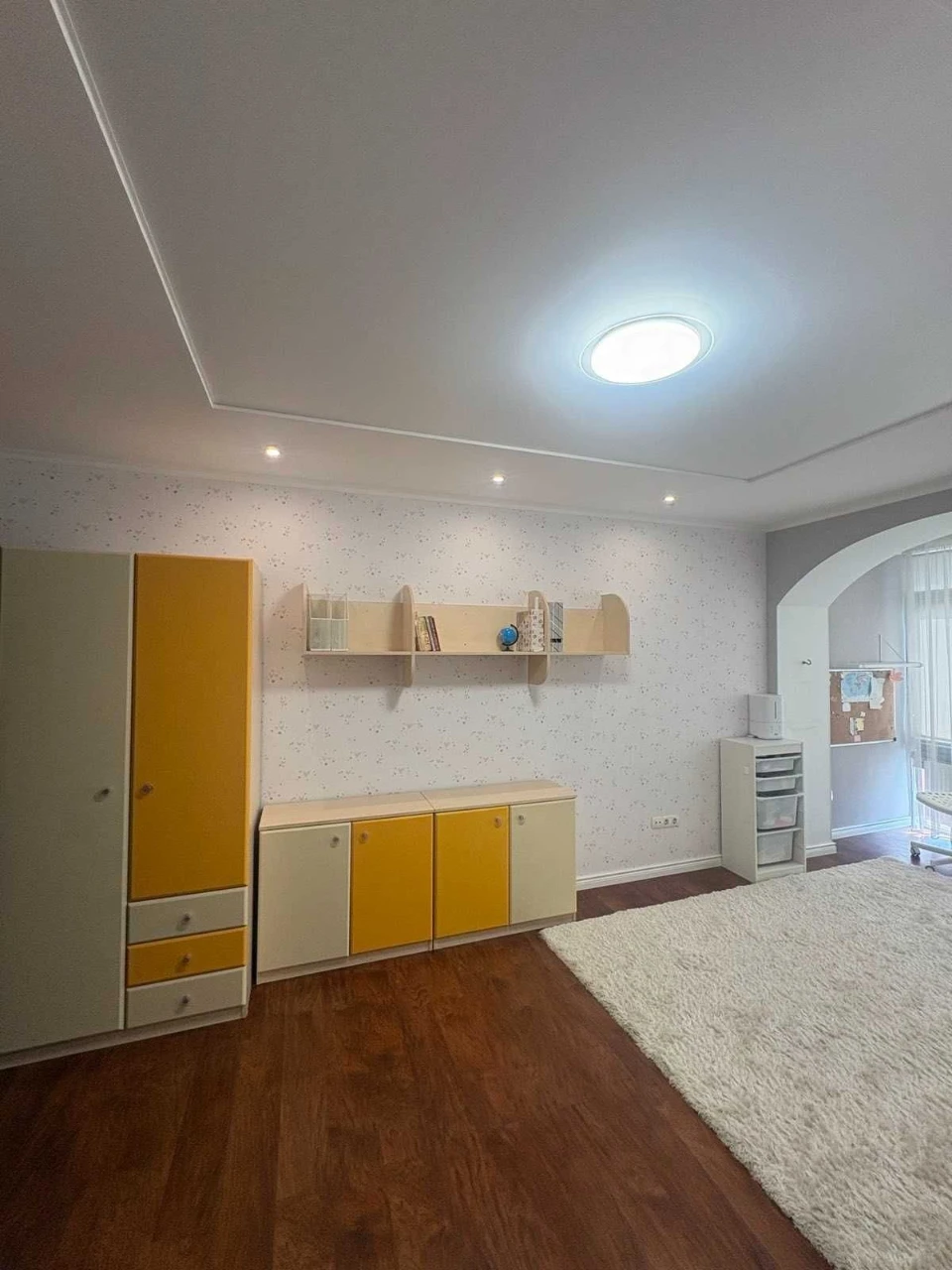 Spacious 2-bedroom apartment in ЖК Лікоград