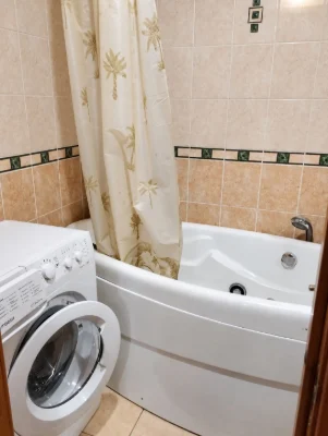 Two-bedroom apartment for sale on Heroi Street (Victory 6), 2nd floor
