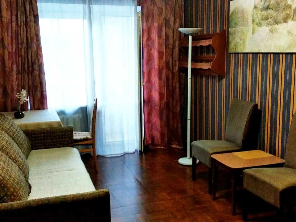 Квартира. Київ, Верховної Ради бульв.