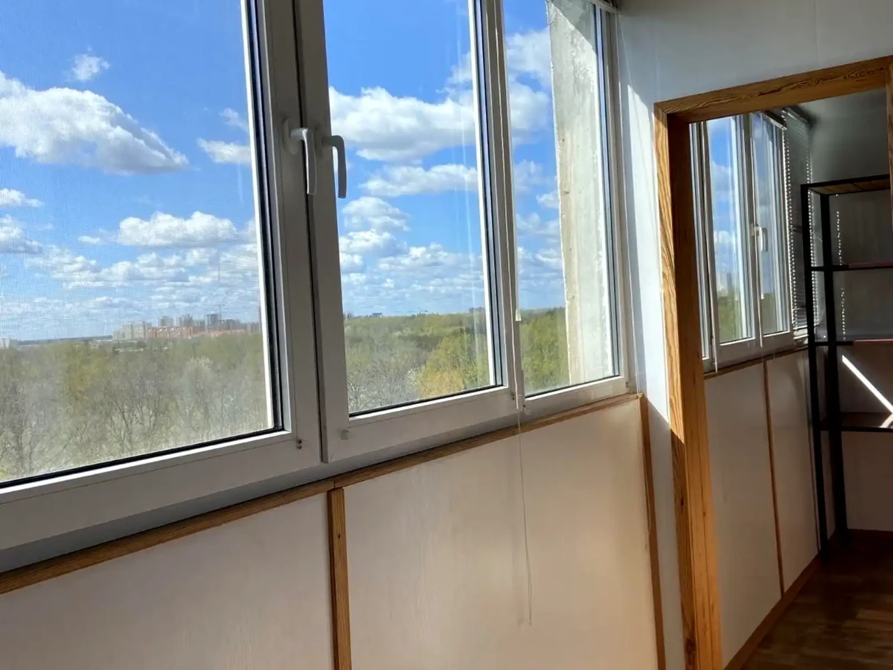 Rent 1-room apartment 38 m² on the 11th floor.