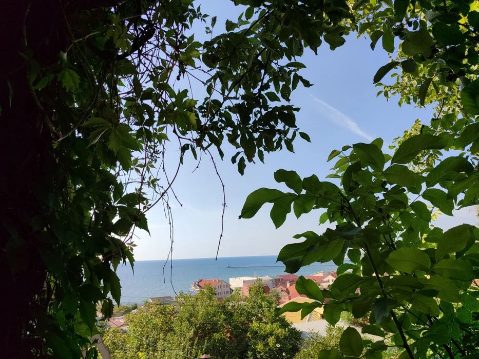 House for sale by the sea in Sauvignon