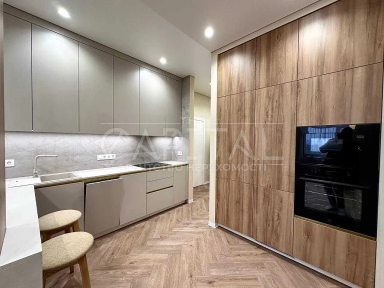 Stylish 1-bedroom apartment for sale, 54.7 sq m, in the Henesi House complex