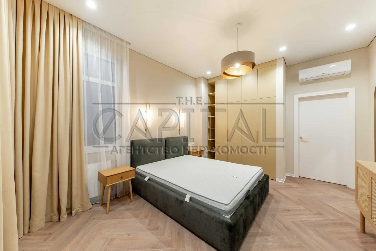 Stylish 1-bedroom apartment for sale, 54.7 sq m, in the Henesi House complex
