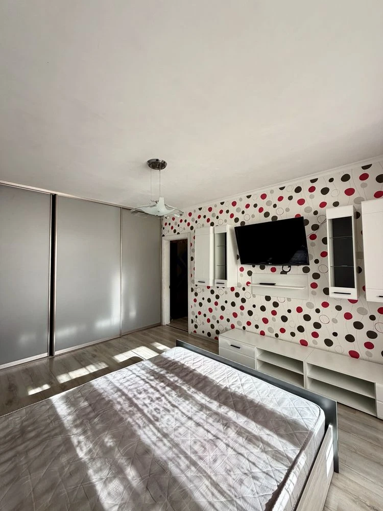 Продаж 2к Позняки Осокорки Бажана,32