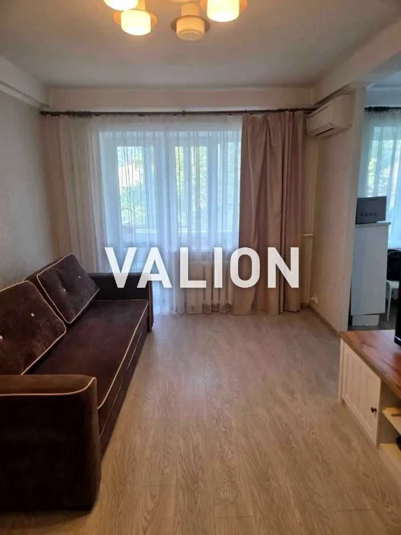Продаж 2-кімнатної квартири, Печерськ, Михайловського 28А, поруч