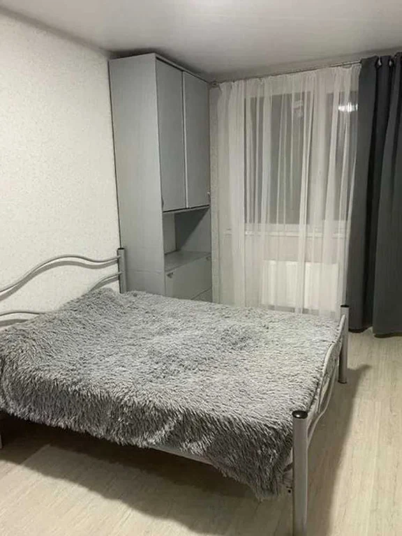 One-bedroom apartment in a new building, Grushevsky baz-01