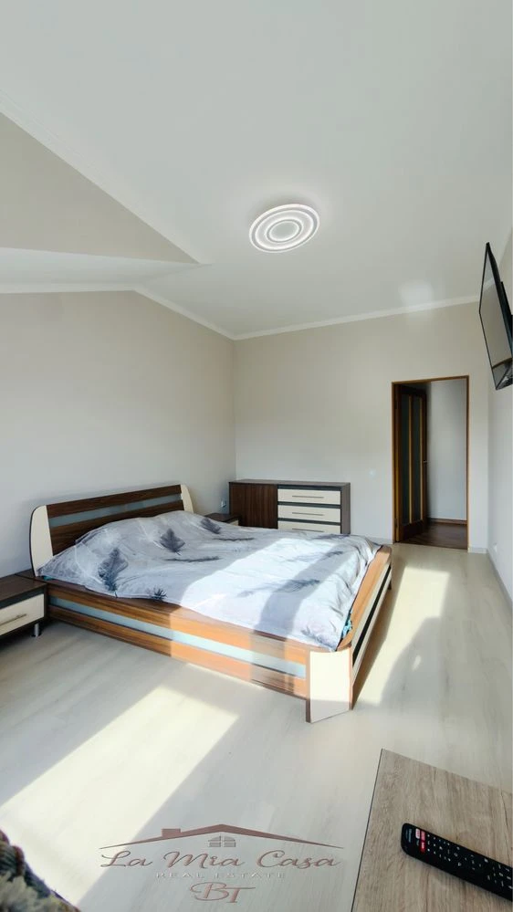 Sale of a beautiful 3-room apartment, new building, 2017