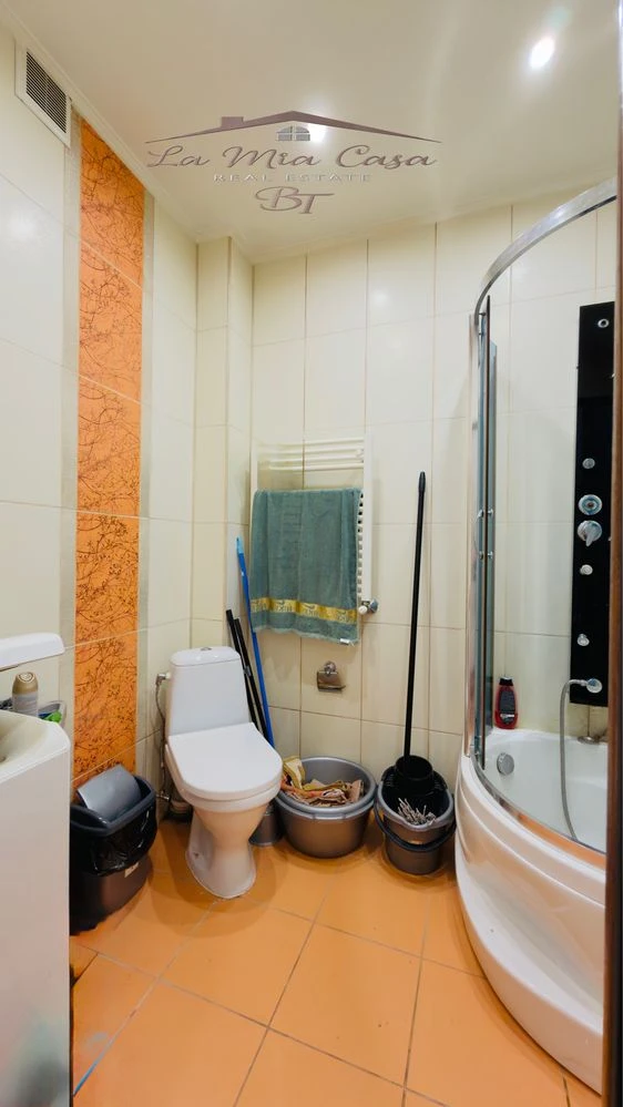 Sale of a beautiful 3-room apartment, new building, 2017