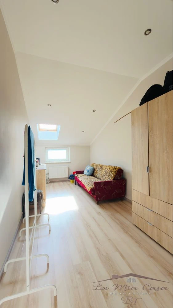 Sale of a beautiful 3-room apartment, new building, 2017