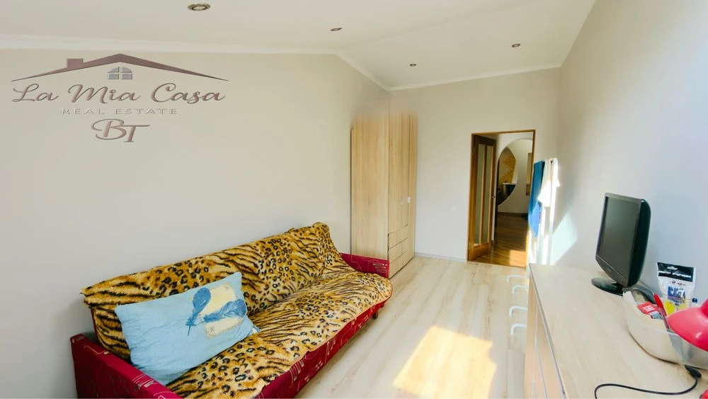 Sale of a beautiful 3-room apartment, new building, 2017