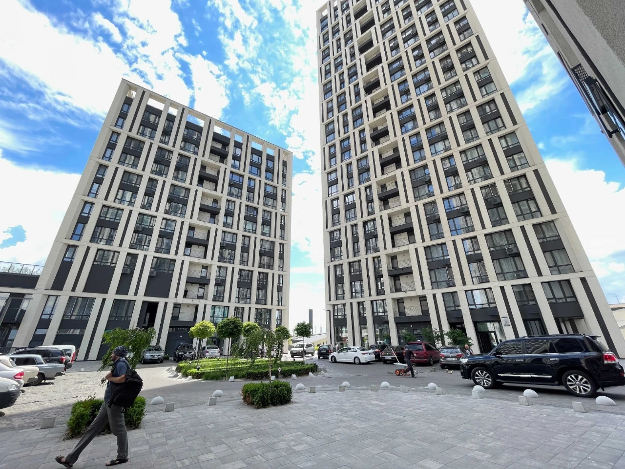 Оренда 2-кімнатна квартира 75 м² з авторським ремонтом, вид на Дніпро - ЖК Славутич, вул. Заречна, 4, корпус 2