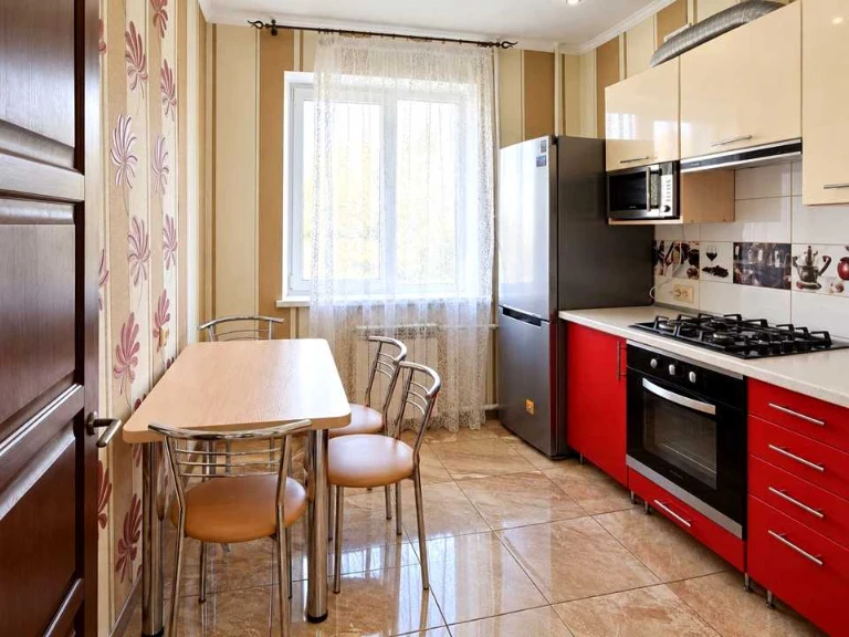 Apartment. Kyiv, Street of Heroes "Azov"