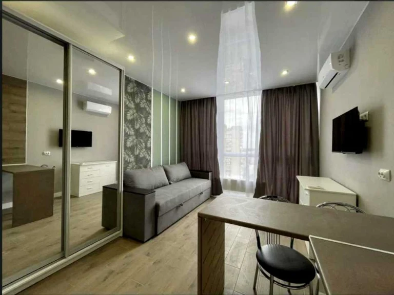 Apartment. Revutsogo Street, Kyiv