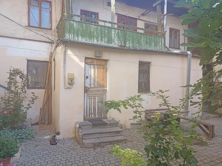 Продам квартиру на Нежинской