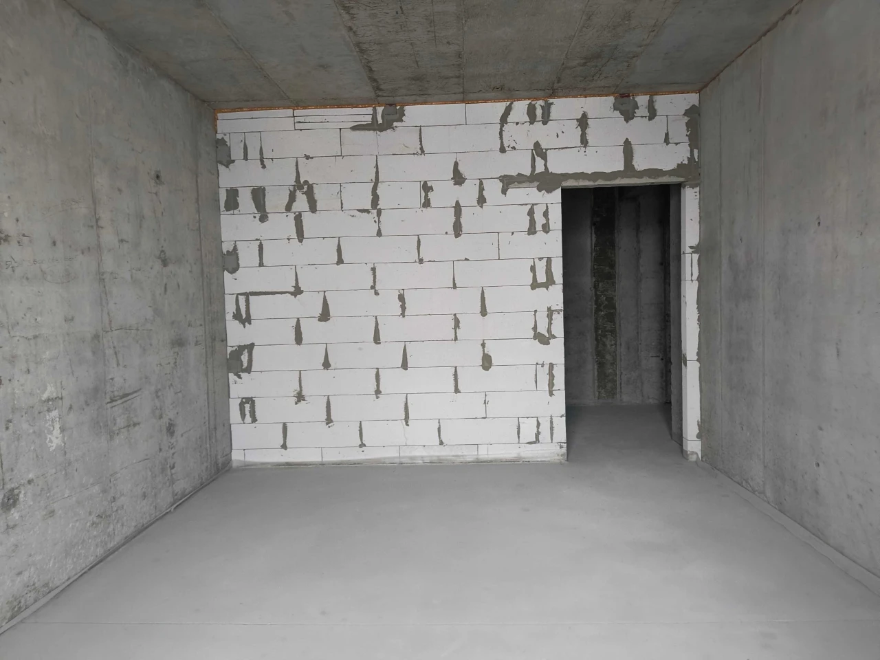 2-room apartment in a new building on Prokhovorsky baz-01
