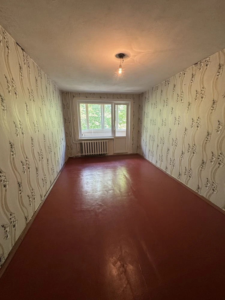 2-room apartment on Gagarin Street, 3/5