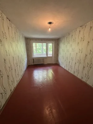 2-room apartment on Gagarin Street, 3/5