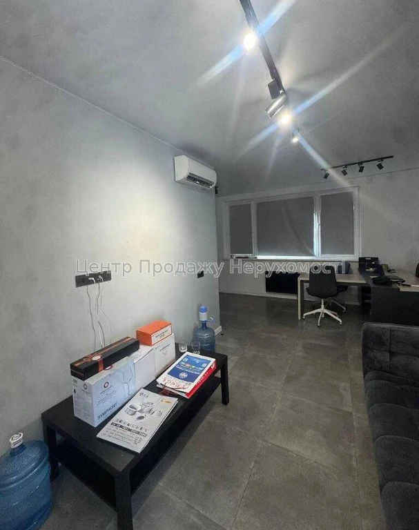 Продаж 1-кімн. квартири, Київ, 1/4 пов, 35м², зручне розташу