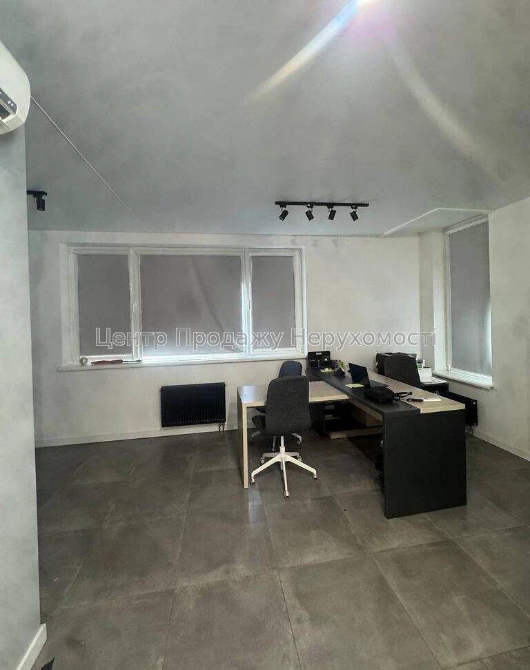 Продаж 1-кімн. квартири, Київ, 1/4 пов, 35м², зручне розташу