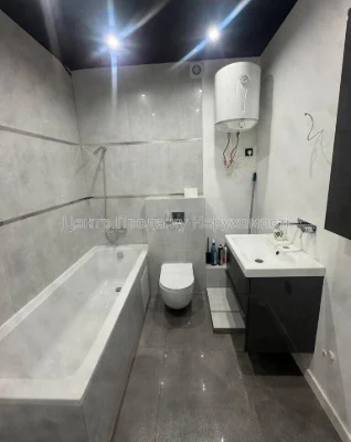 Продаж 1-кімн. квартири, Київ, 1/4 пов, 35м², зручне розташу