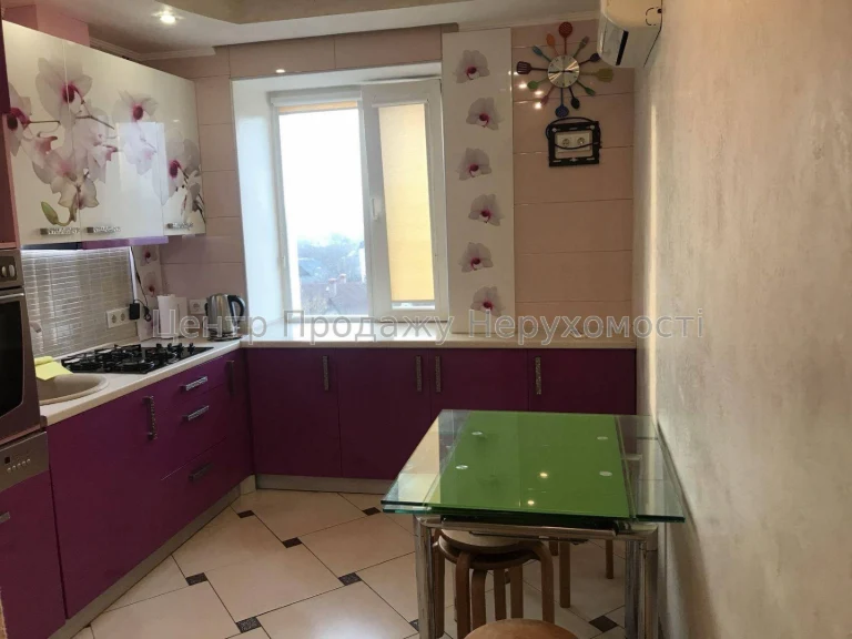 Продаж 2-кімн. квартири 49 м² на 5 поверсі у Києві! Відмінне