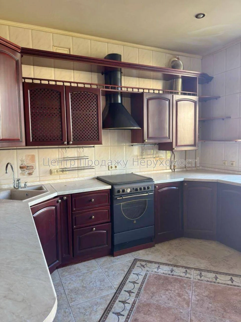 Продаж 2-кімн. квартиру, 3/3 пов, 60 м², Київ – чудовий варі