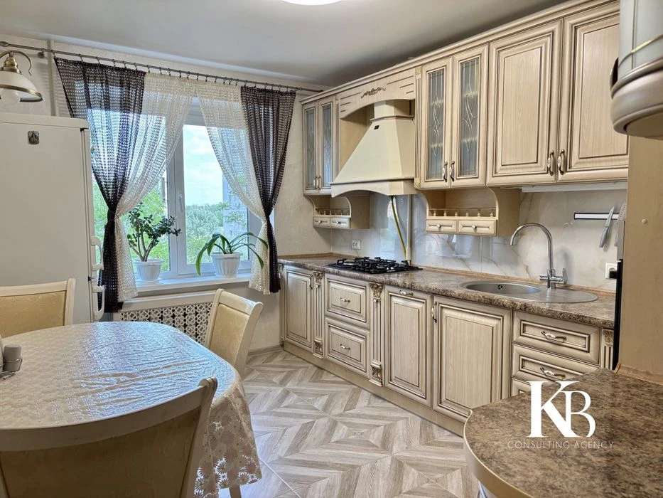 Продам 3х ком квартиру Победа, Победа