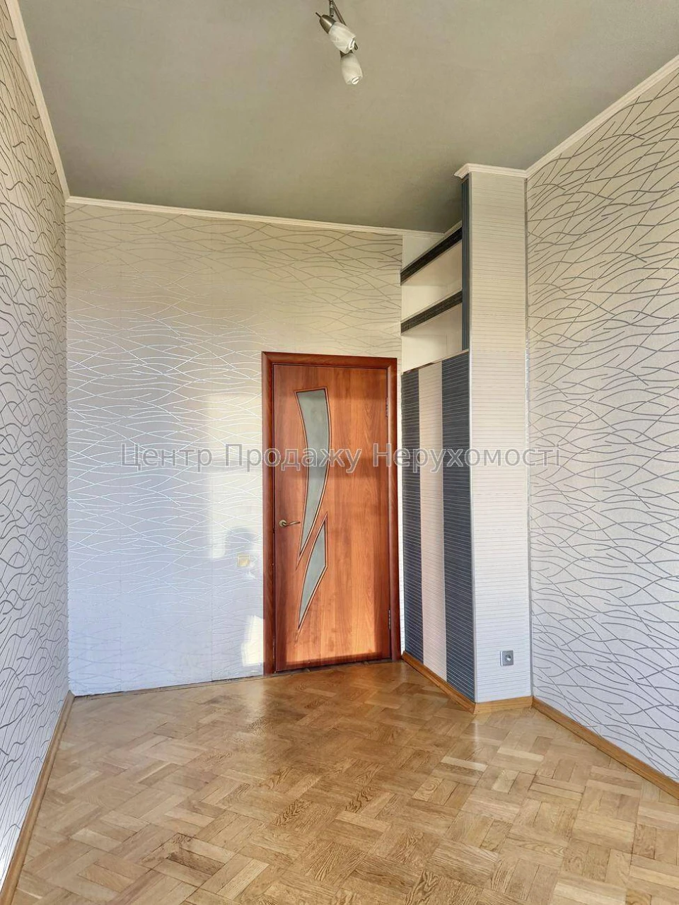 Продаж 2-кімн. квартиру, 3/3 пов, 60 м², Київ – чудовий варі