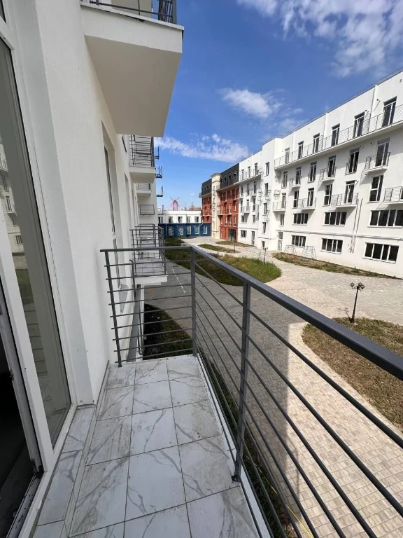 For Sale: 1-Bedroom Apartment 33.9 m² in a Club House on Rue Menar