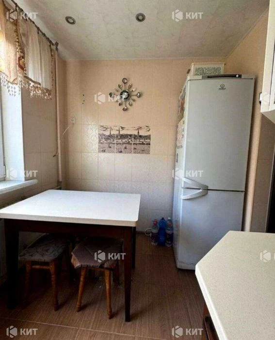 3 rooms, 70 sq. m., Airport (Airport, Merefyanskoe shosse, Samoletna st.