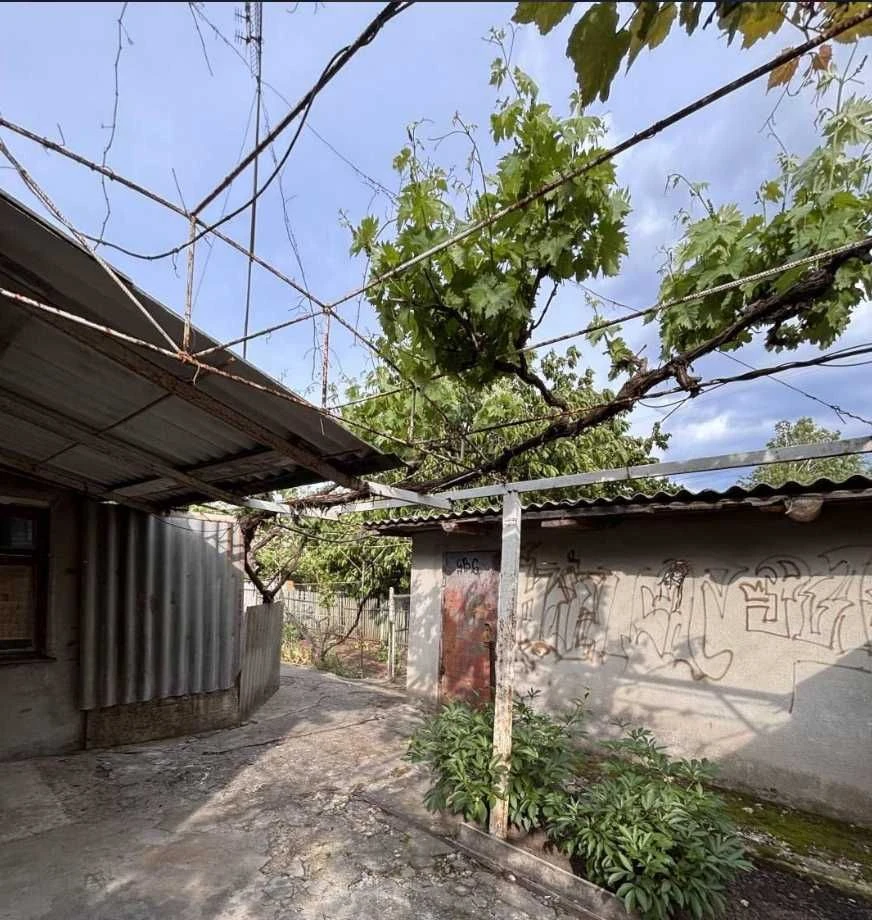 For sale plot of 6 acres in the area of Fontana Boulevard