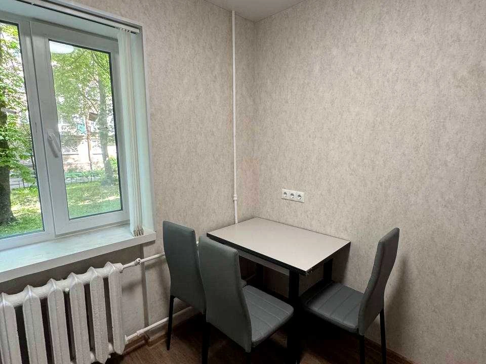 Квартира. Київ, вулиця Салютна