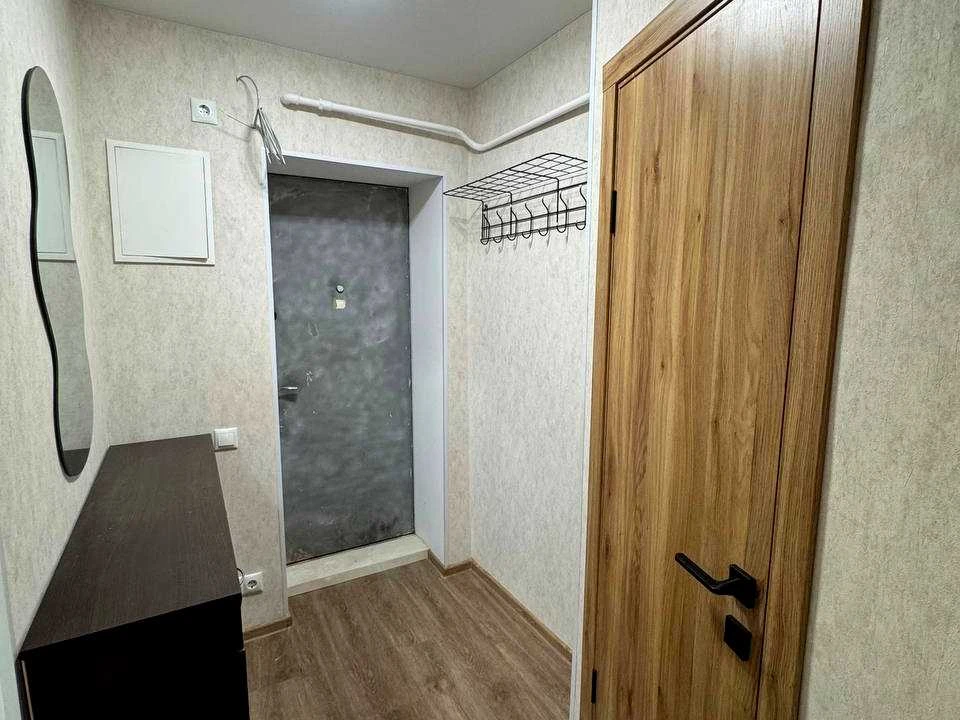 Квартира. Київ, вулиця Салютна