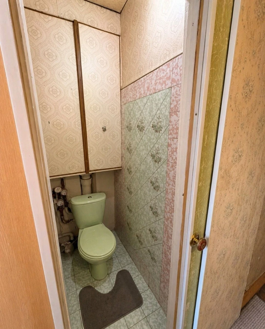 Продажа 3-комнатной квартиры на ул. Васильковская / Выставочный Центр