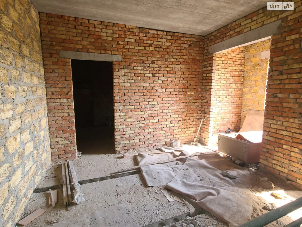 For Sale: Separate Garage in Namyv