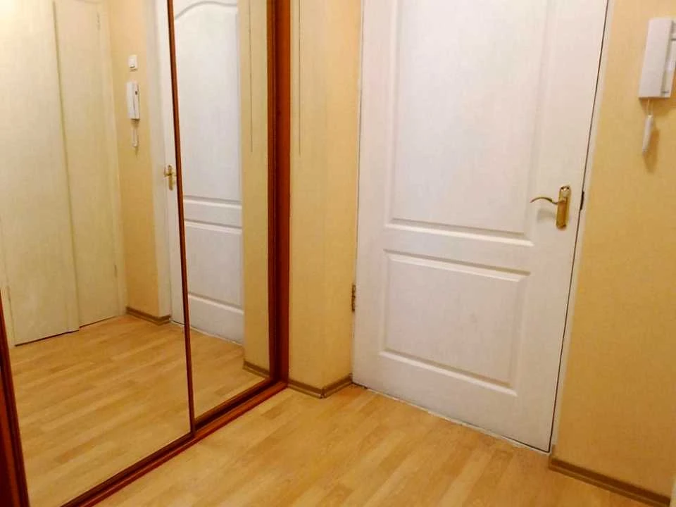 Квартира. Київ, Сосницька вул.