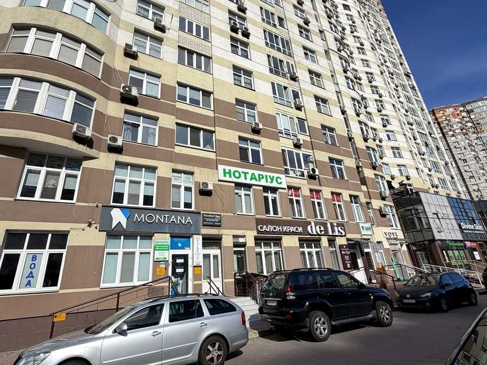 Квартира. Київ, Анни Ахматової вул.