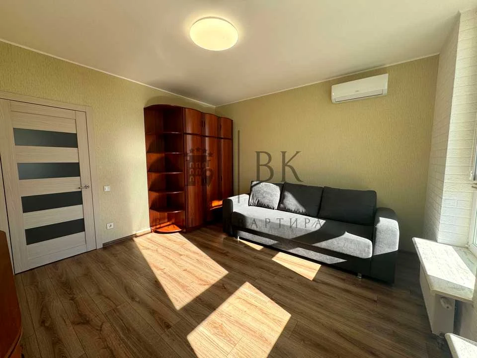 Apartment. Kyiv, Beryстейський Prospect.