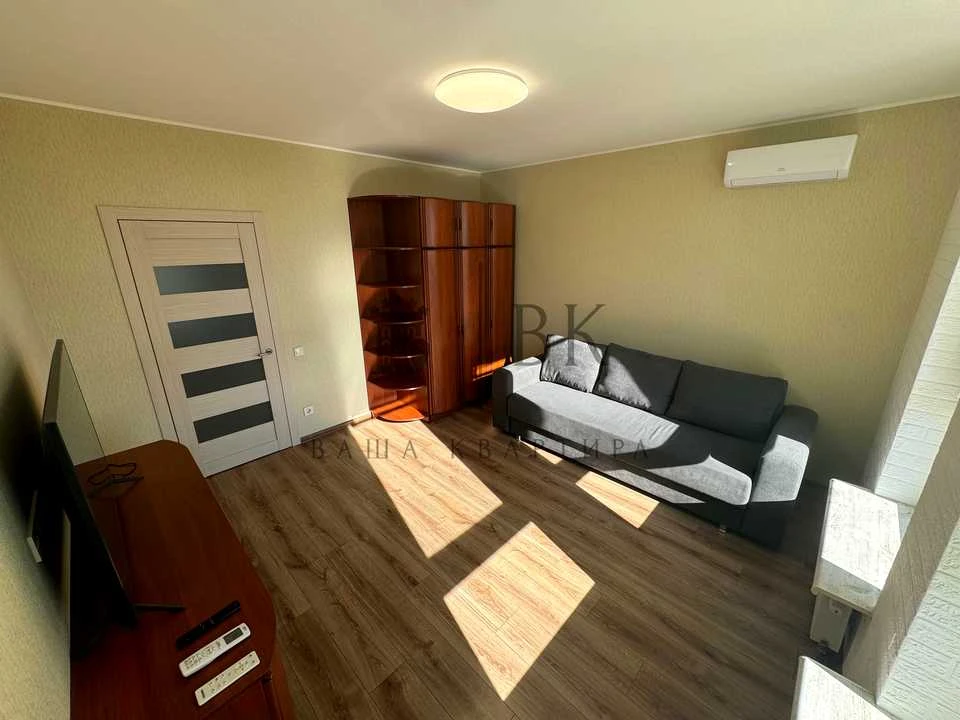 Apartment. Kyiv, Beryстейський Prospect.