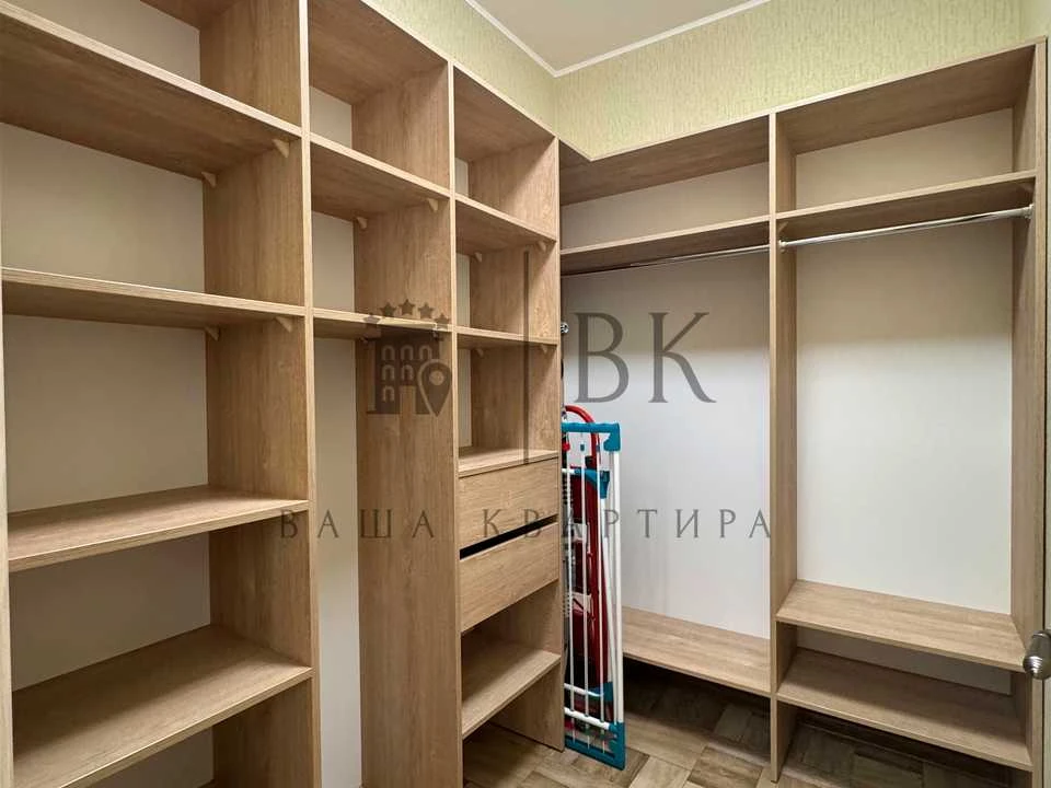 Apartment. Kyiv, Beryстейський Prospect.