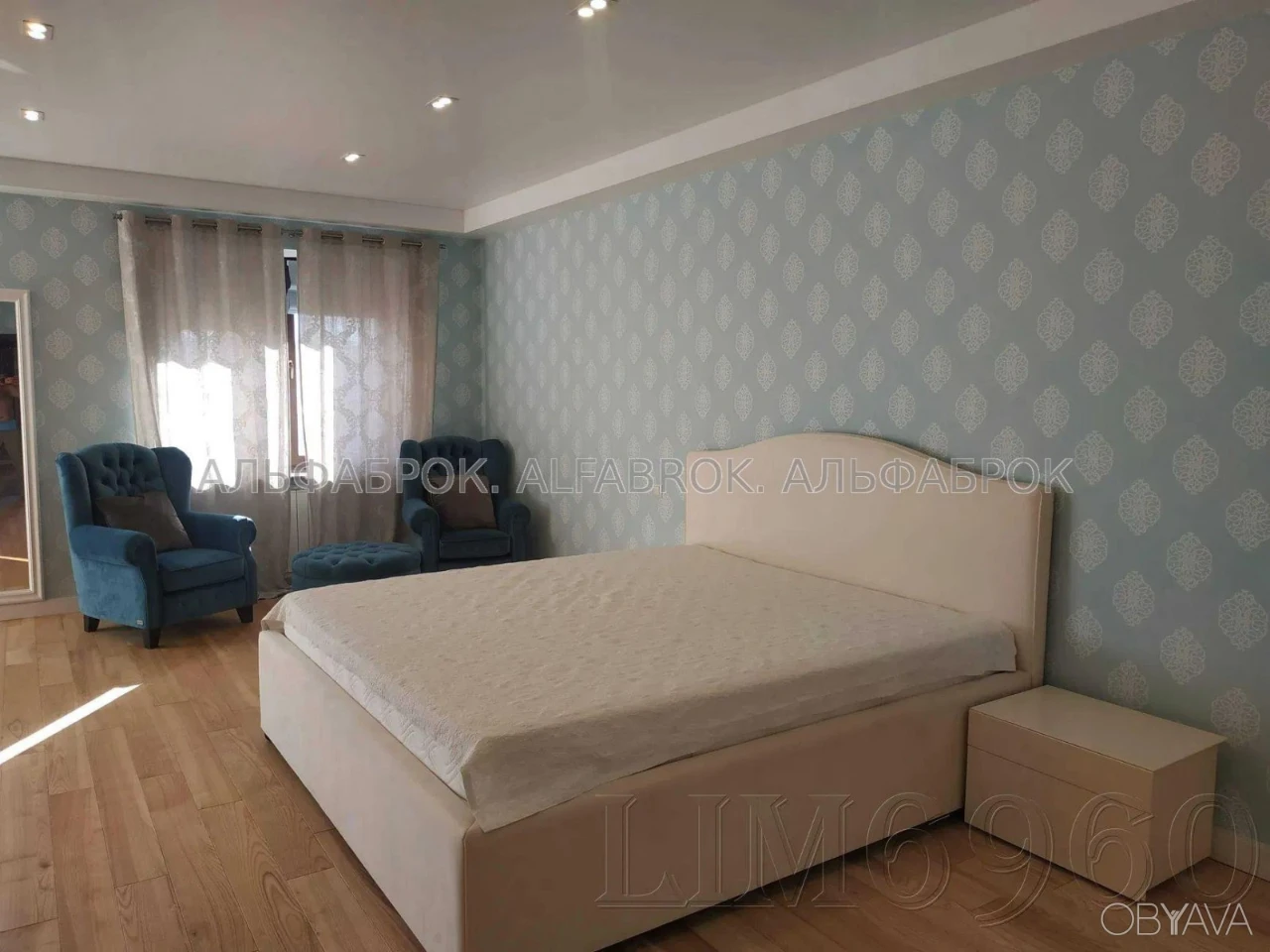 4-комнатная квартира, 330 м.кв.