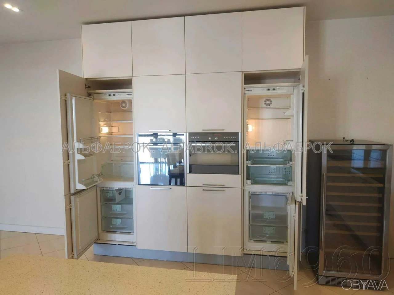 4-комнатная квартира, 330 м.кв.